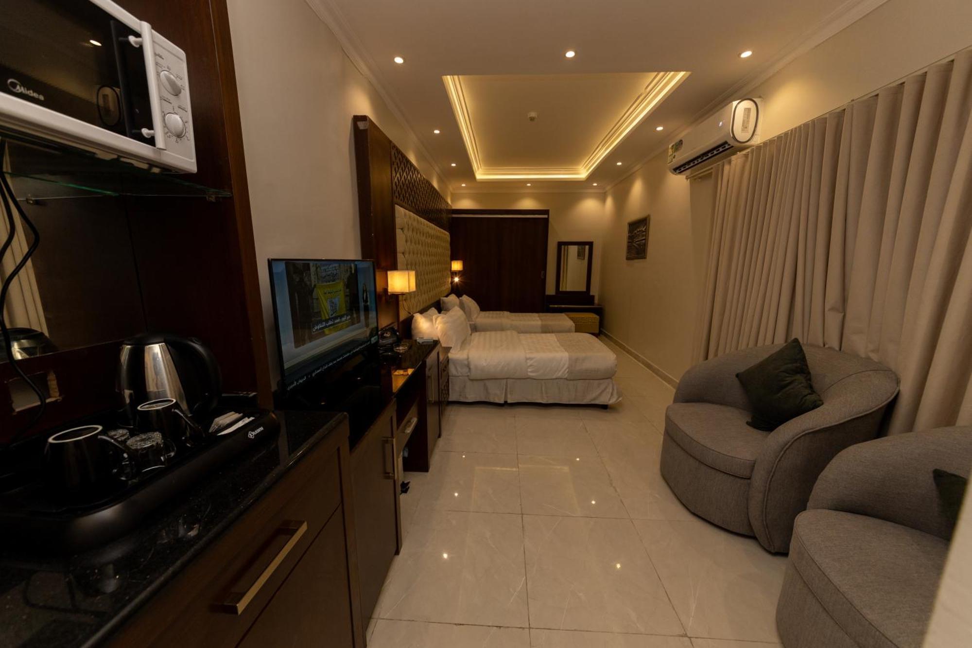 Burj Al Hayat Furnished Suites - Al Malaz Riyadh Bagian luar foto